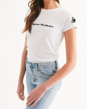 Load image into Gallery viewer, Women’s tee